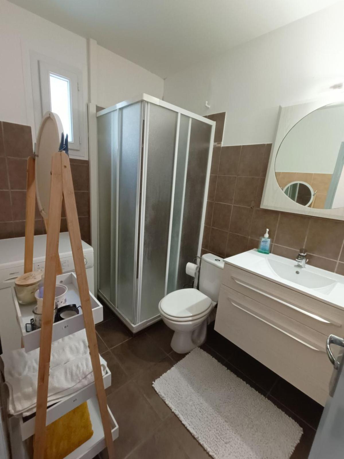 Appartement Design Avec Piscine Дин Ле Бен Екстериор снимка